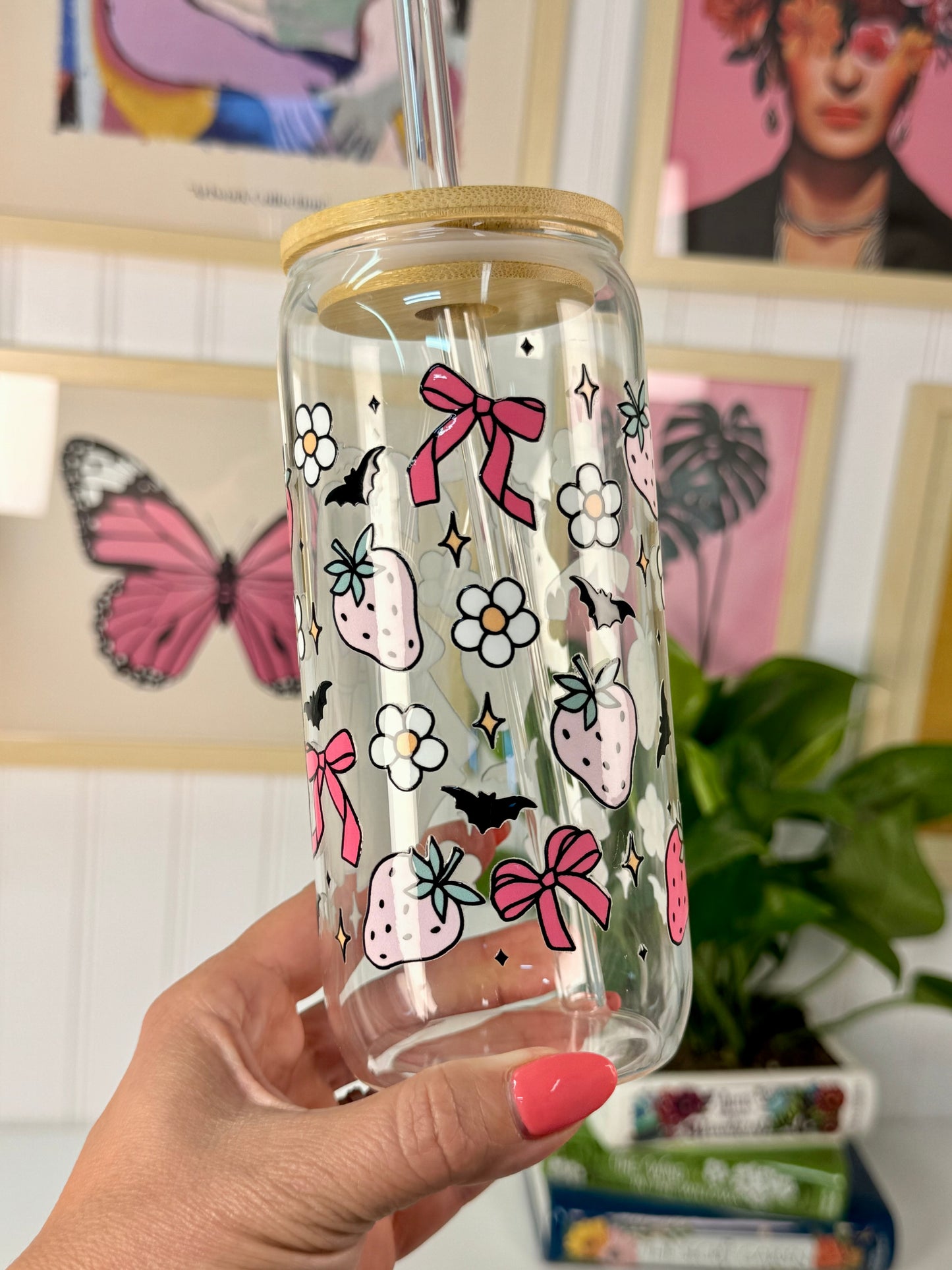 Ghost Girlie Strawberry 20 oz Glass